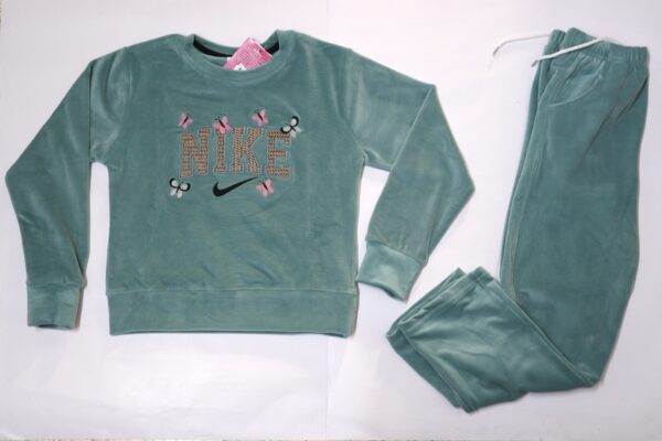 Nike Green Winter Set